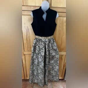 Vintage gold and silver holiday hostess jumpsuit palazzo pants one piece 70s